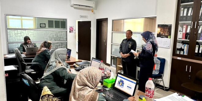Ketua Mahkamah Syar’iyah Aceh Lakukan Sidak ke Subbag Keuangan dan Pelaporan, Dorong Peningkatan Kinerja dan Akuntabilitas