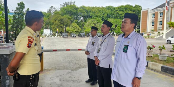 Hakim Pendamping ZI Berikan Pengarahan kepada Petugas Security Mahkamah Syar’iyah Aceh